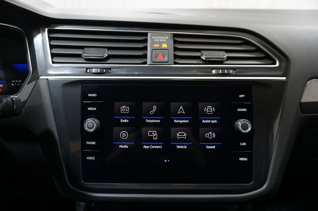 2023 Volkswagen Tiguan 2.0T SE