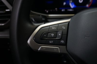 2025 Volkswagen Taos 1.5T SE Black