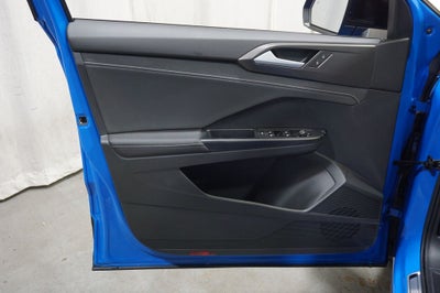 2025 Volkswagen Taos 1.5T SE Black