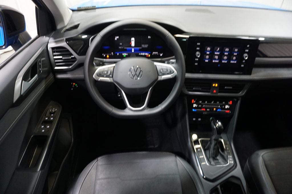 2025 Volkswagen Taos 1.5T SE Black