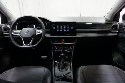 2025 Volkswagen Taos 1.5T SE Black