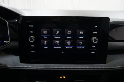 2025 Volkswagen Taos 1.5T SE Black