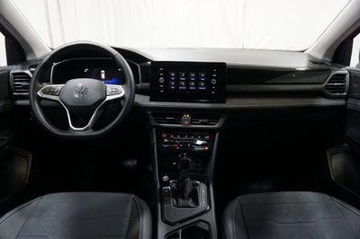 2025 Volkswagen Taos 1.5T SE Black