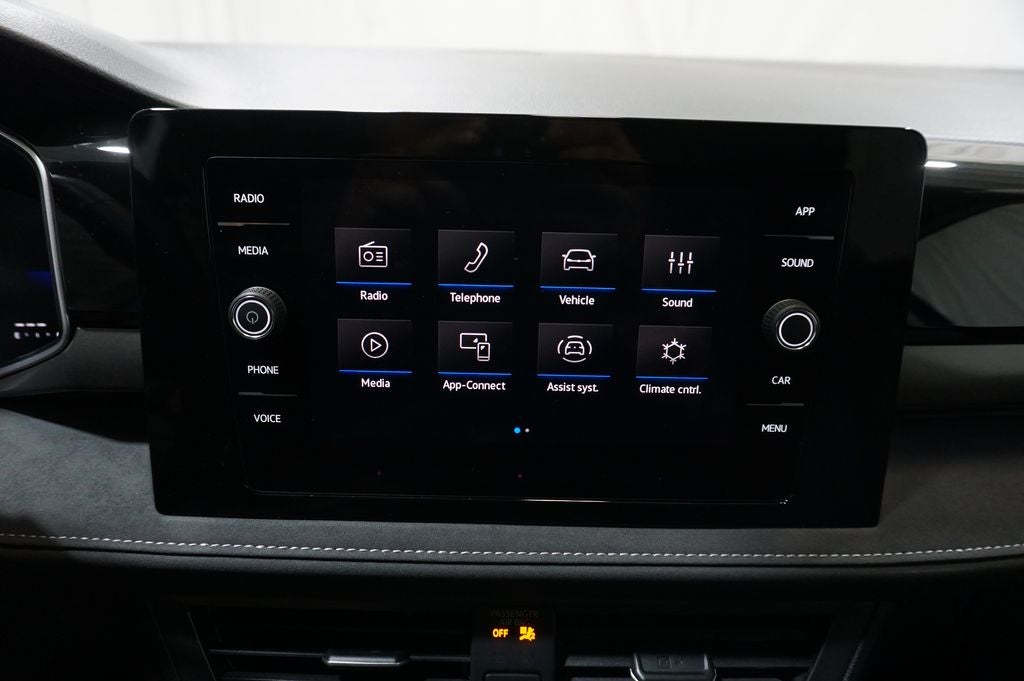 2025 Volkswagen Taos 1.5T SE Black