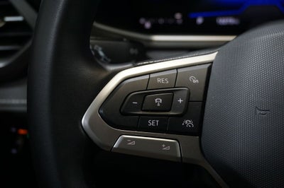 2025 Volkswagen Taos 1.5T SE Black