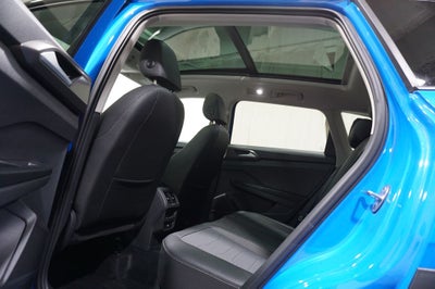 2025 Volkswagen Taos 1.5T SE Black