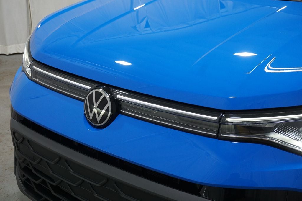 2025 Volkswagen Taos 1.5T SE Black
