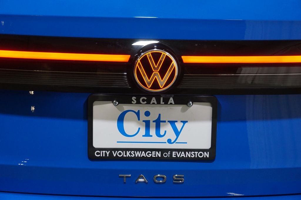 2025 Volkswagen Taos 1.5T SE Black