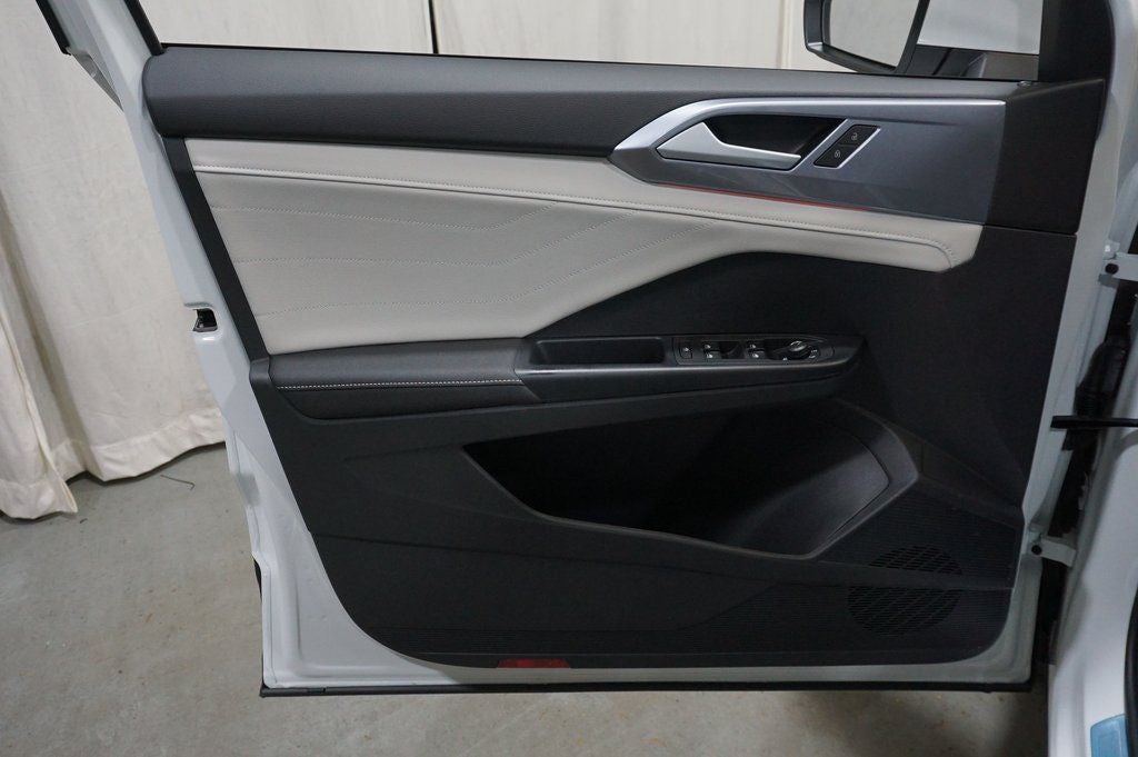 2025 Volkswagen Taos 1.5T SEL