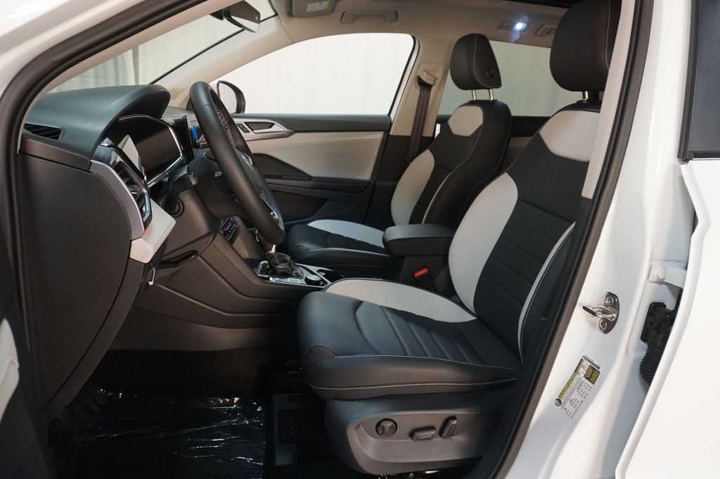 2026 Volkswagen Taos 1.5T SEL