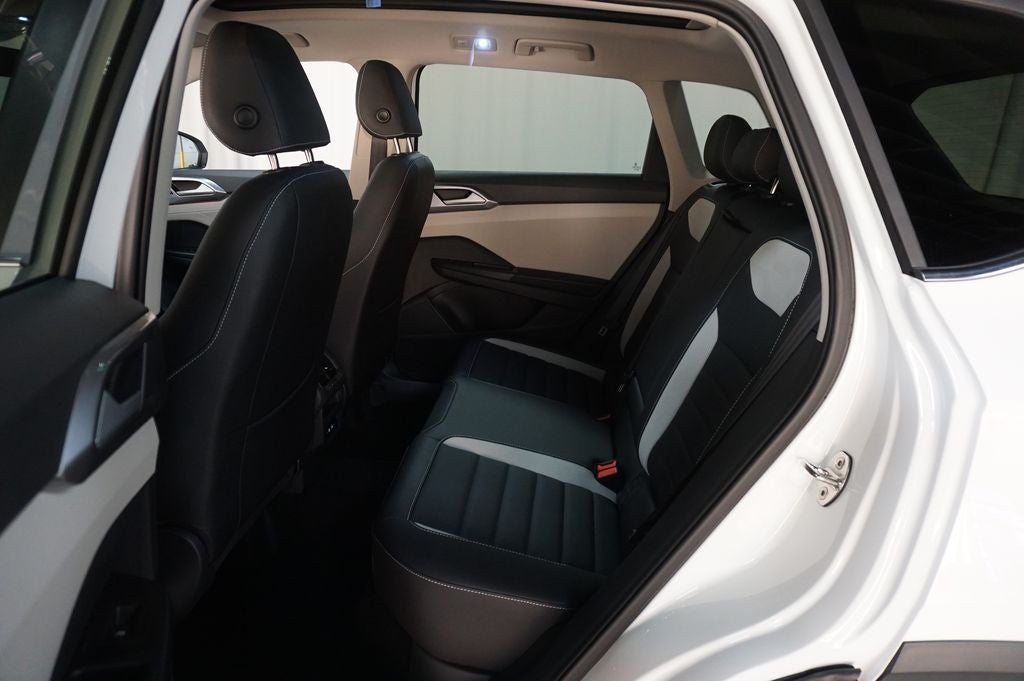 2026 Volkswagen Taos 1.5T SEL