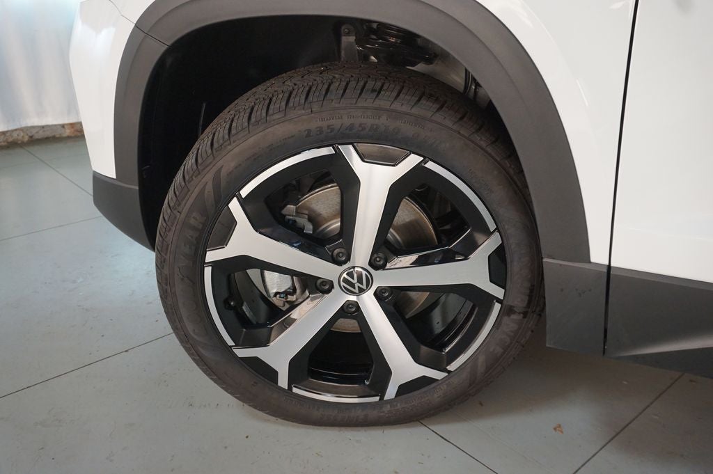 2026 Volkswagen Taos 1.5T SEL