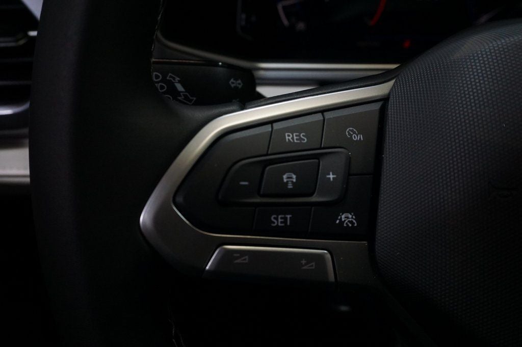 2025 Volkswagen Taos 1.5T SEL