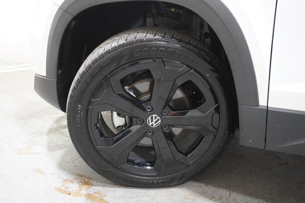 2026 Volkswagen Taos 1.5T SEL