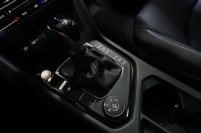2026 Volkswagen Taos 1.5T SEL