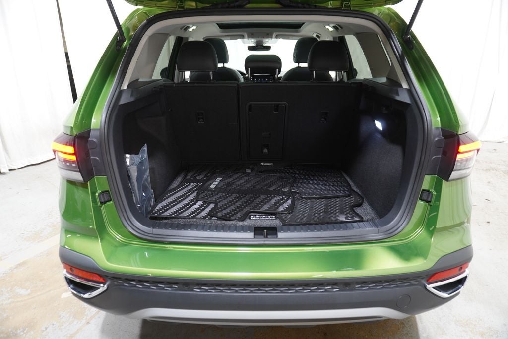 2025 Volkswagen Taos 1.5T SEL
