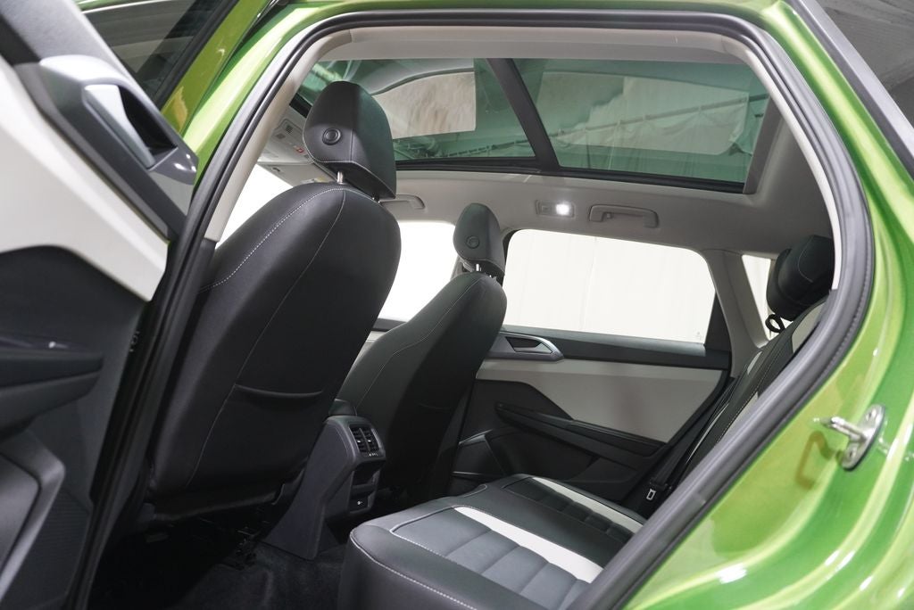 2025 Volkswagen Taos 1.5T SEL