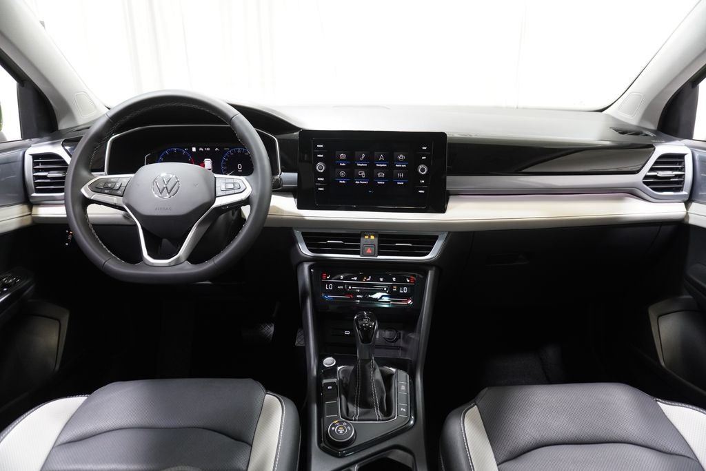 2025 Volkswagen Taos 1.5T SEL