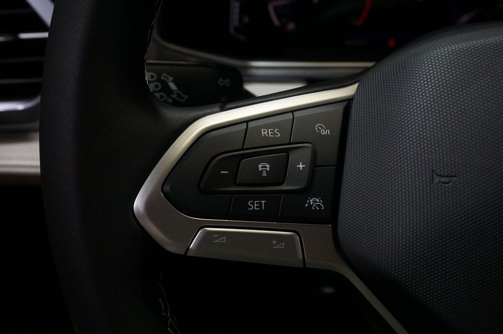 2025 Volkswagen Taos 1.5T SEL