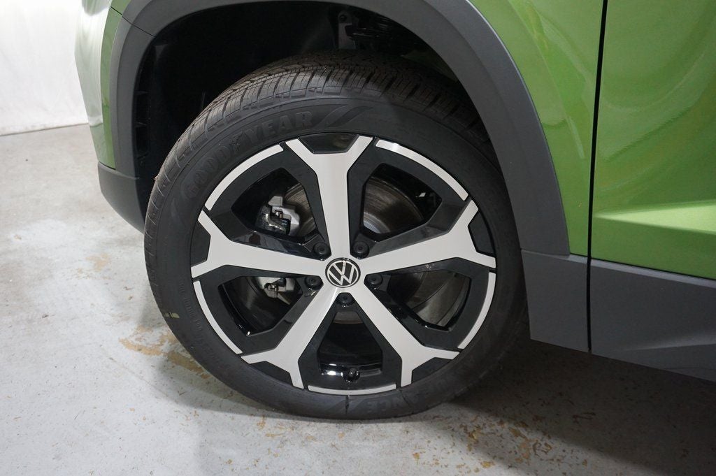 2025 Volkswagen Taos 1.5T SEL