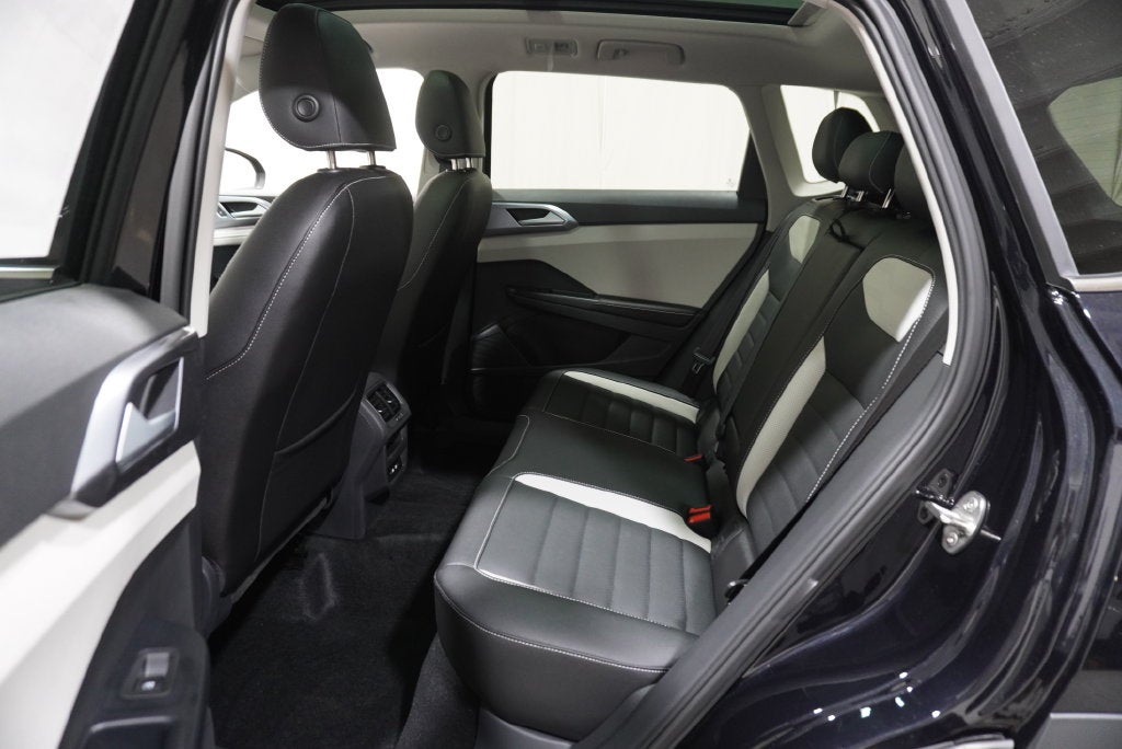 2027 Volkswagen Taos 1.5T SEL