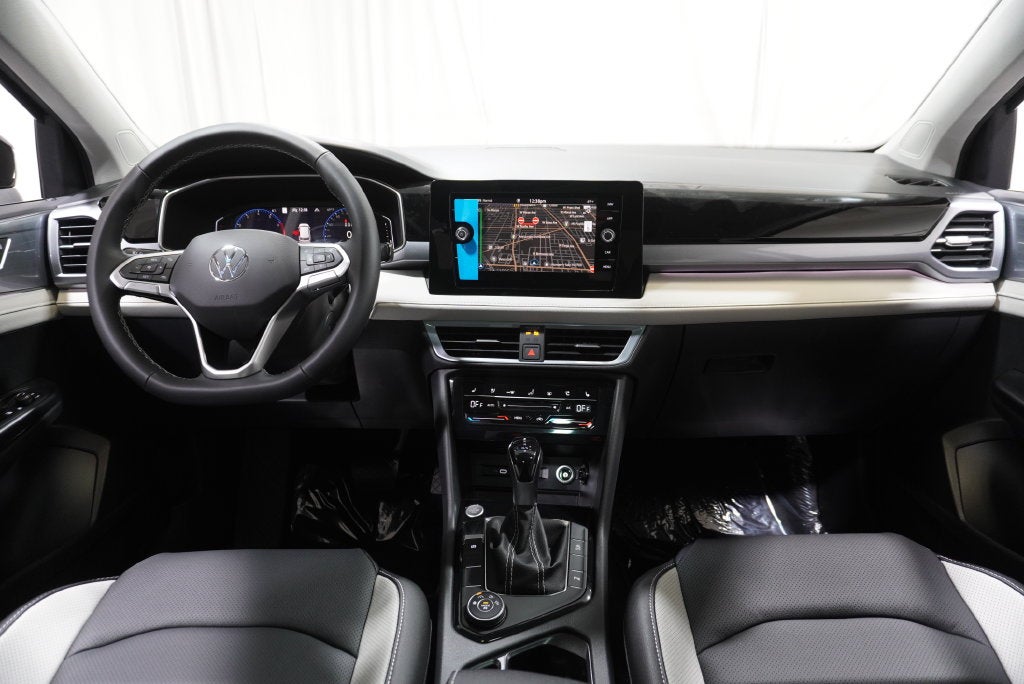 2027 Volkswagen Taos 1.5T SEL