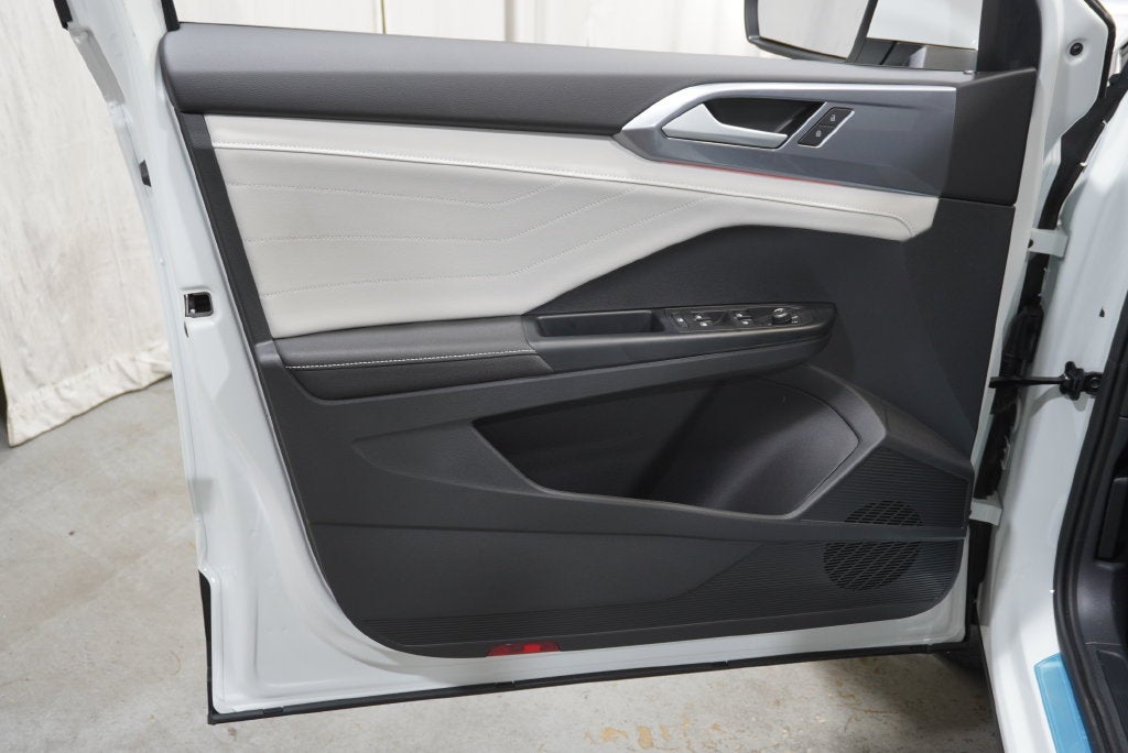2027 Volkswagen Taos 1.5T SEL