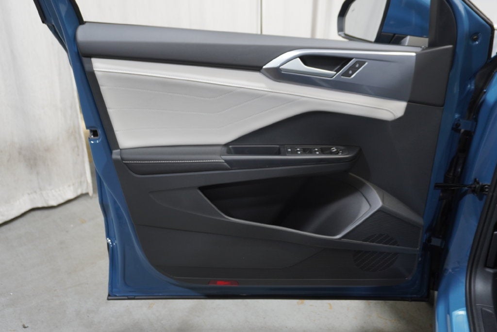 2027 Volkswagen Taos 1.5T SEL