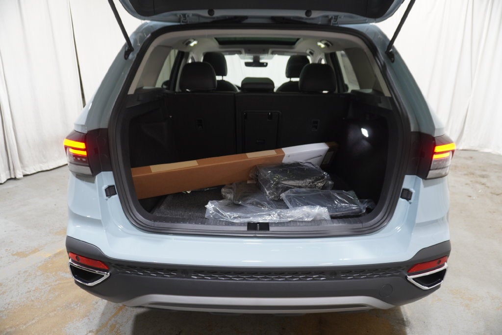 2027 Volkswagen Taos 1.5T SEL