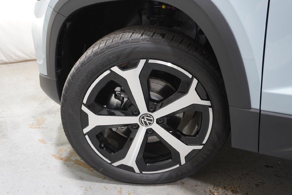 2027 Volkswagen Taos 1.5T SEL