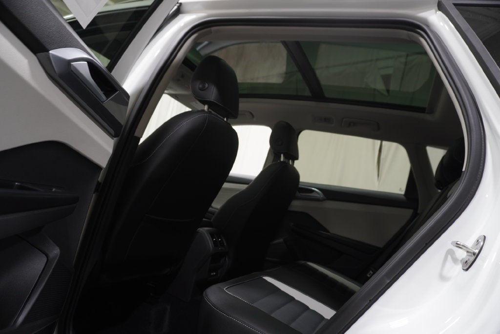 2027 Volkswagen Taos 1.5T SEL