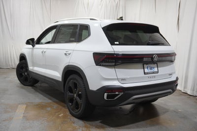 2027 Volkswagen Taos 1.5T SEL