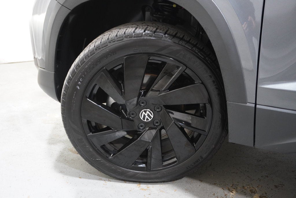 2024 Volkswagen Taos 1.5T SEL