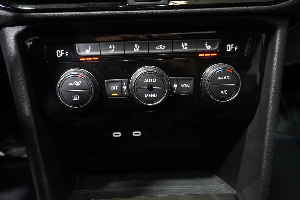 2024 Volkswagen Taos 1.5T SEL