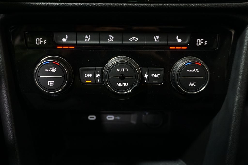 2024 Volkswagen Taos 1.5T SEL