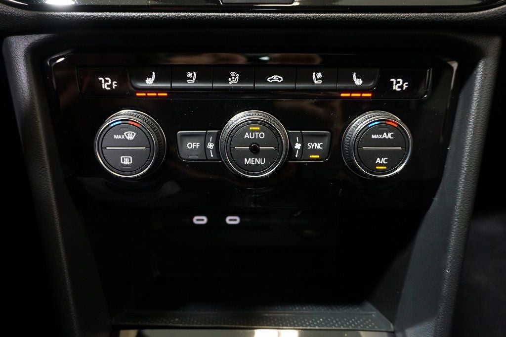 2024 Volkswagen Taos 1.5T SEL