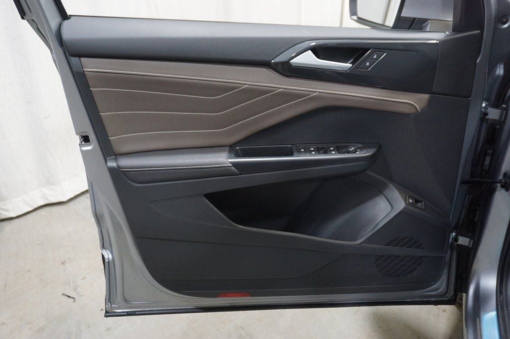 2024 Volkswagen Taos 1.5T SEL