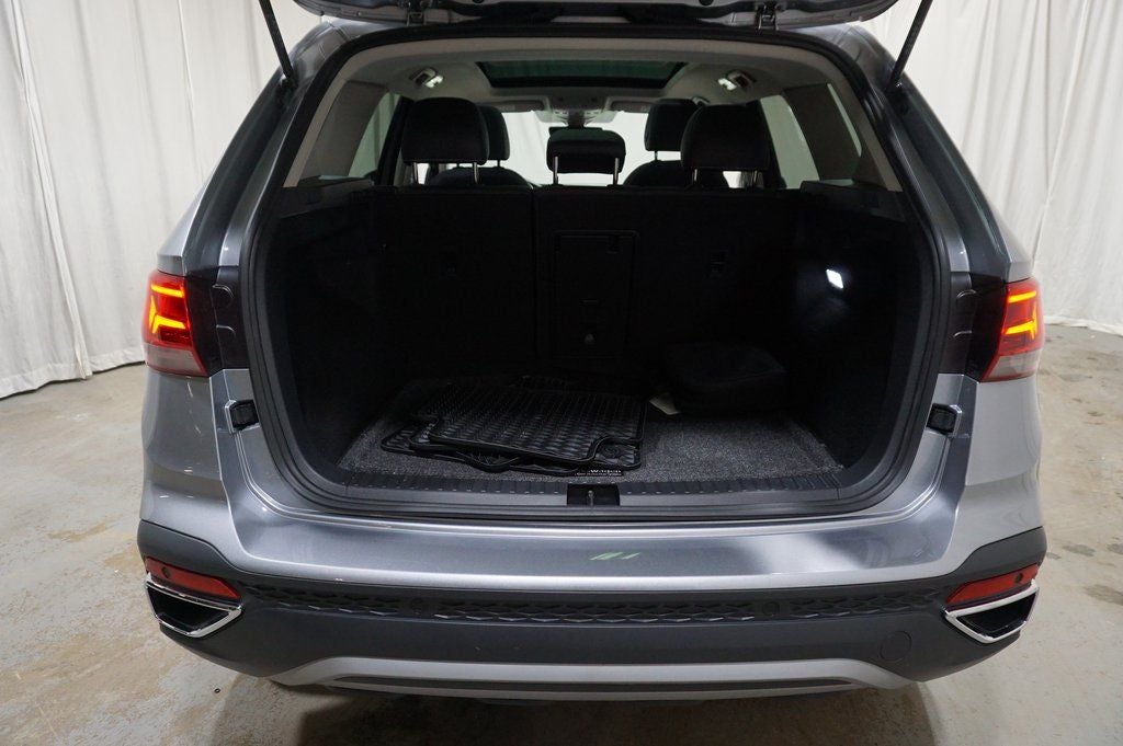 2024 Volkswagen Taos 1.5T SEL