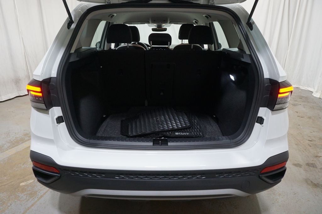 2025 Volkswagen Taos 1.5T S