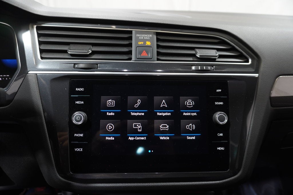2023 Volkswagen Tiguan 2.0T SE R-Line Black