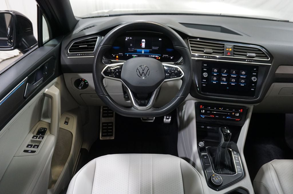2024 Volkswagen Tiguan 2.0T SE R-Line Black