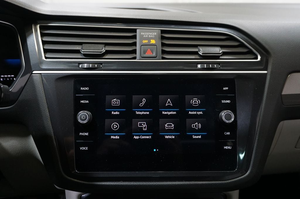 2024 Volkswagen Tiguan 2.0T SE R-Line Black