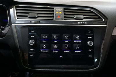 2024 Volkswagen Tiguan 2.0T SE R-Line Black