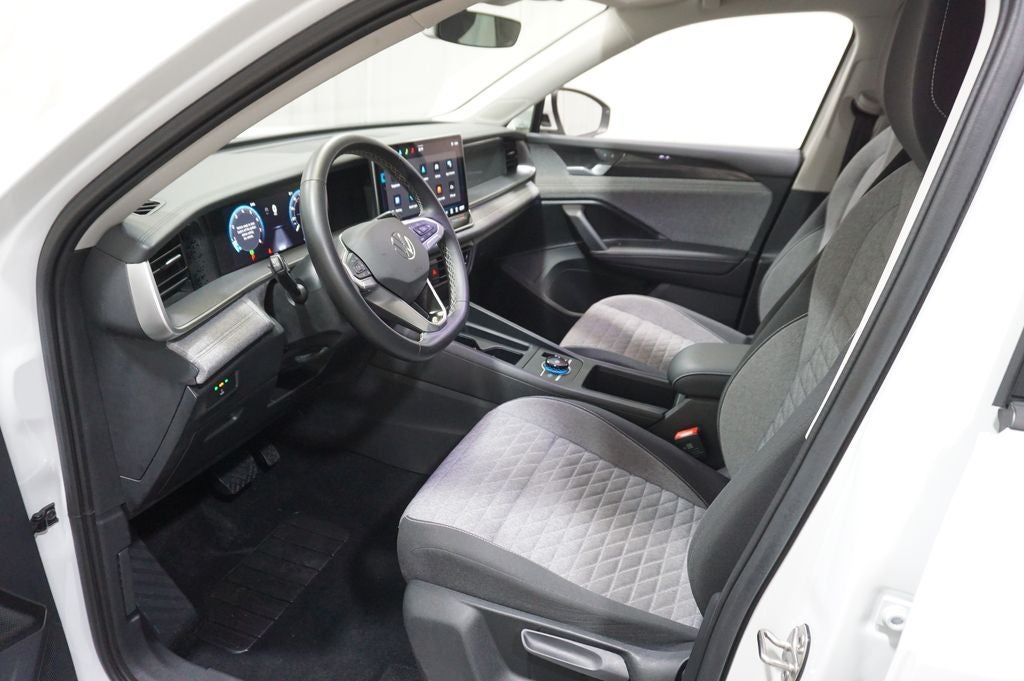2025 Volkswagen Tiguan 2.0T S