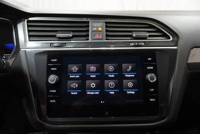 2023 Volkswagen Tiguan 2.0T SE R-Line Black