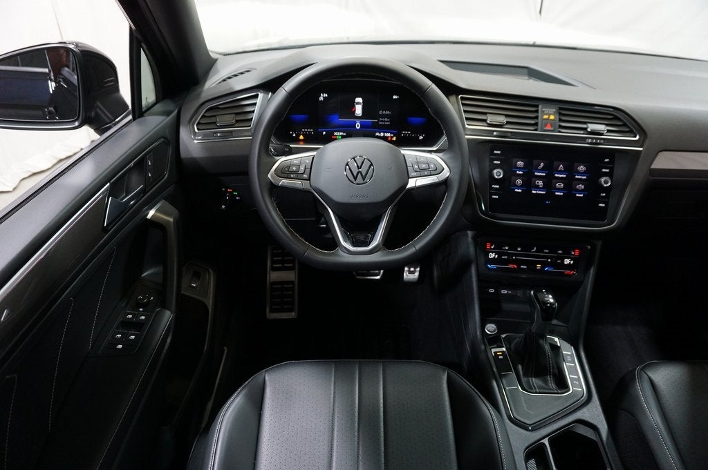 2023 Volkswagen Tiguan 2.0T SE R-Line Black