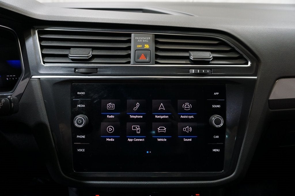 2023 Volkswagen Tiguan 2.0T SE R-Line Black