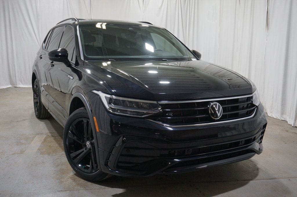 2023 Volkswagen Tiguan 2.0T SE R-Line Black
