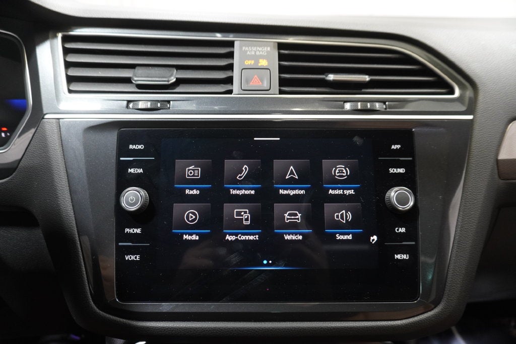 2024 Volkswagen Tiguan 2.0T SE R-Line Black