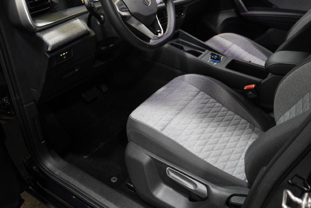 2025 Volkswagen Tiguan 2.0T S